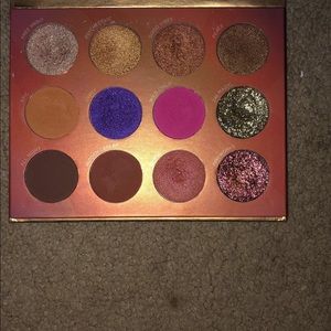 PUR festival eye shadow pallet